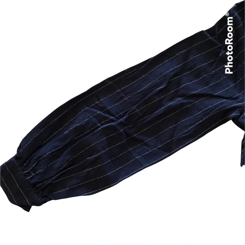 LOVERICHE VNECK BUTTON UP BLOUSE LONG SLEEVE NAVY WITH STRIPES SHIRT SIZE SMALL - Picture 5 of 6